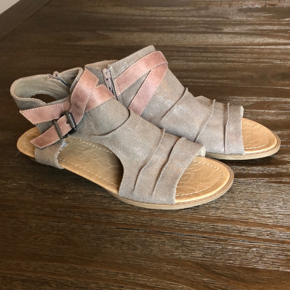 📍SANDALS!!!!!! Size 9📍